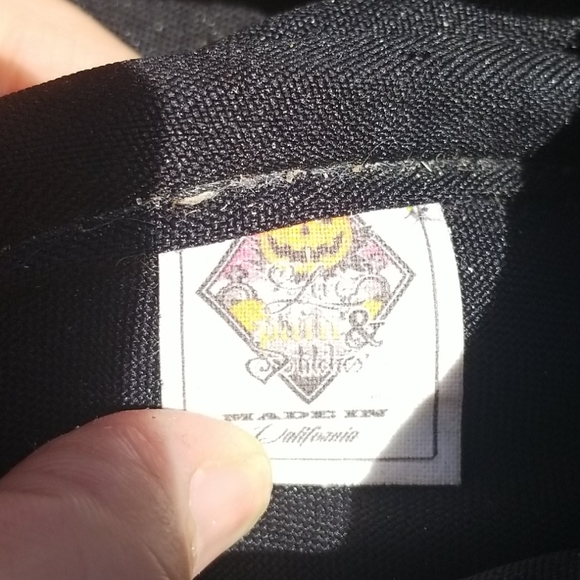 Love Pain and Stitches purse - Picture 3 of 3